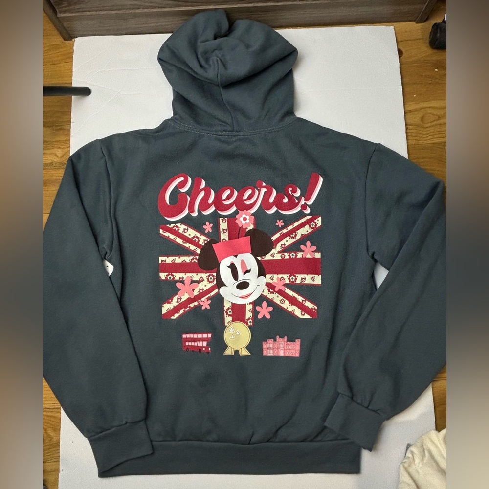 Disney Epcot world showcase United Kingdom hooded sweatshirt